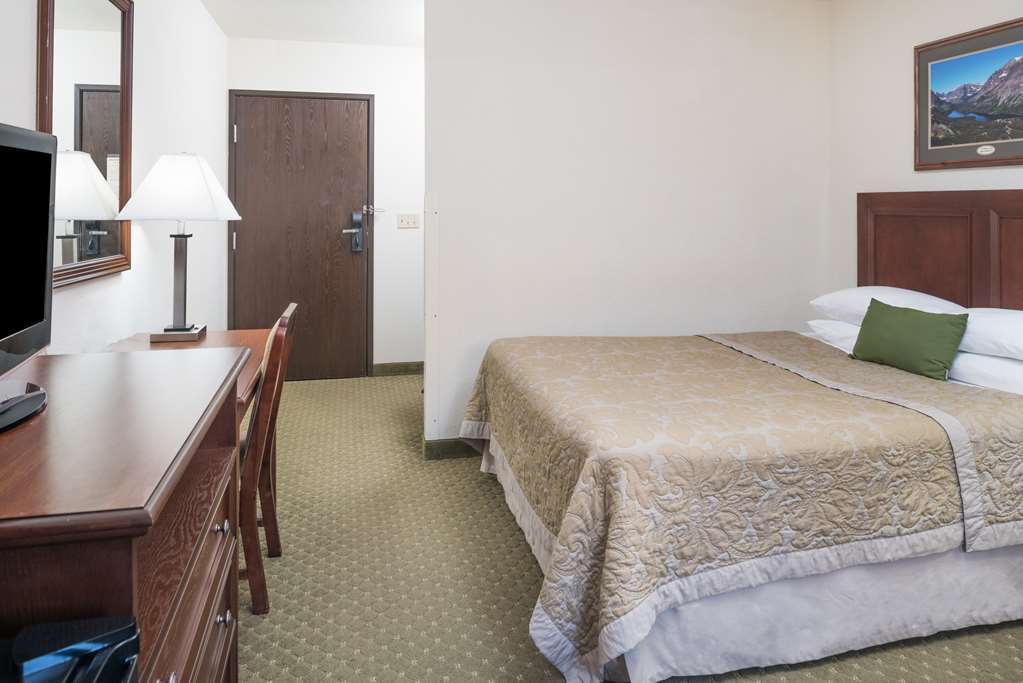 Super 8 By Wyndham Kalispell Glacier National Park Hotel Ruang foto