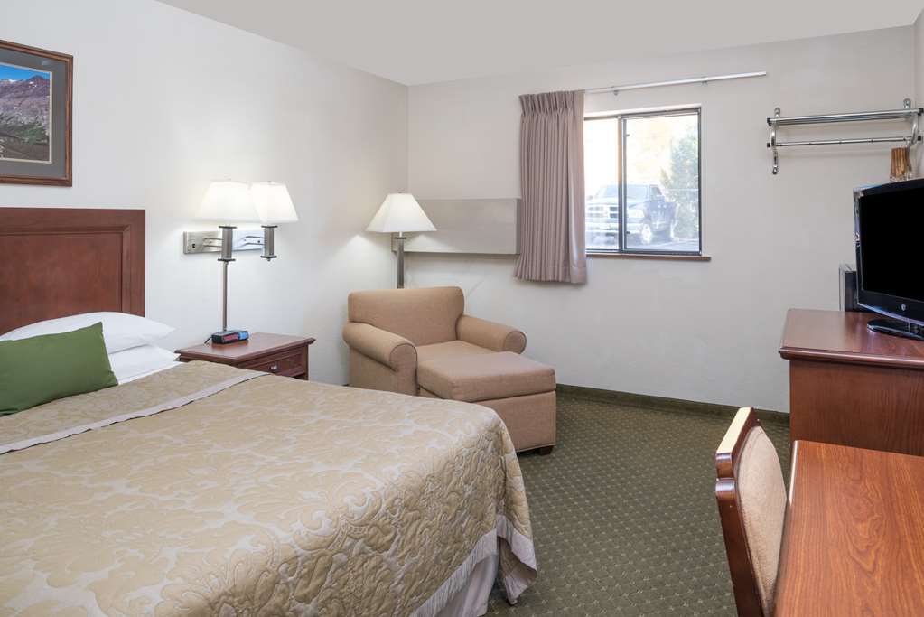 Super 8 By Wyndham Kalispell Glacier National Park Hotel Ruang foto